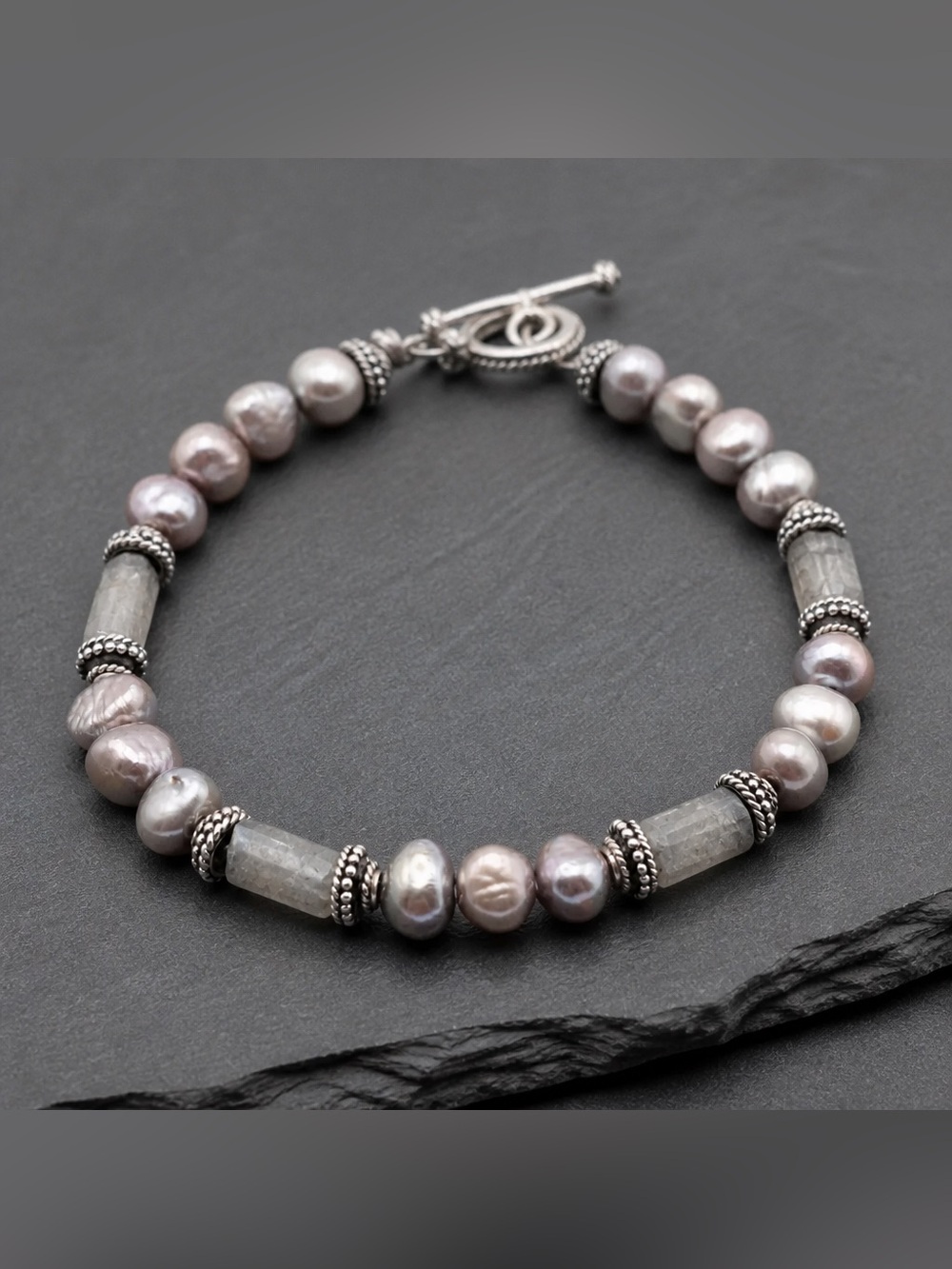 Vintage size 7.5 wrist Sterling Silver south Sea pearl Toggle bracelet